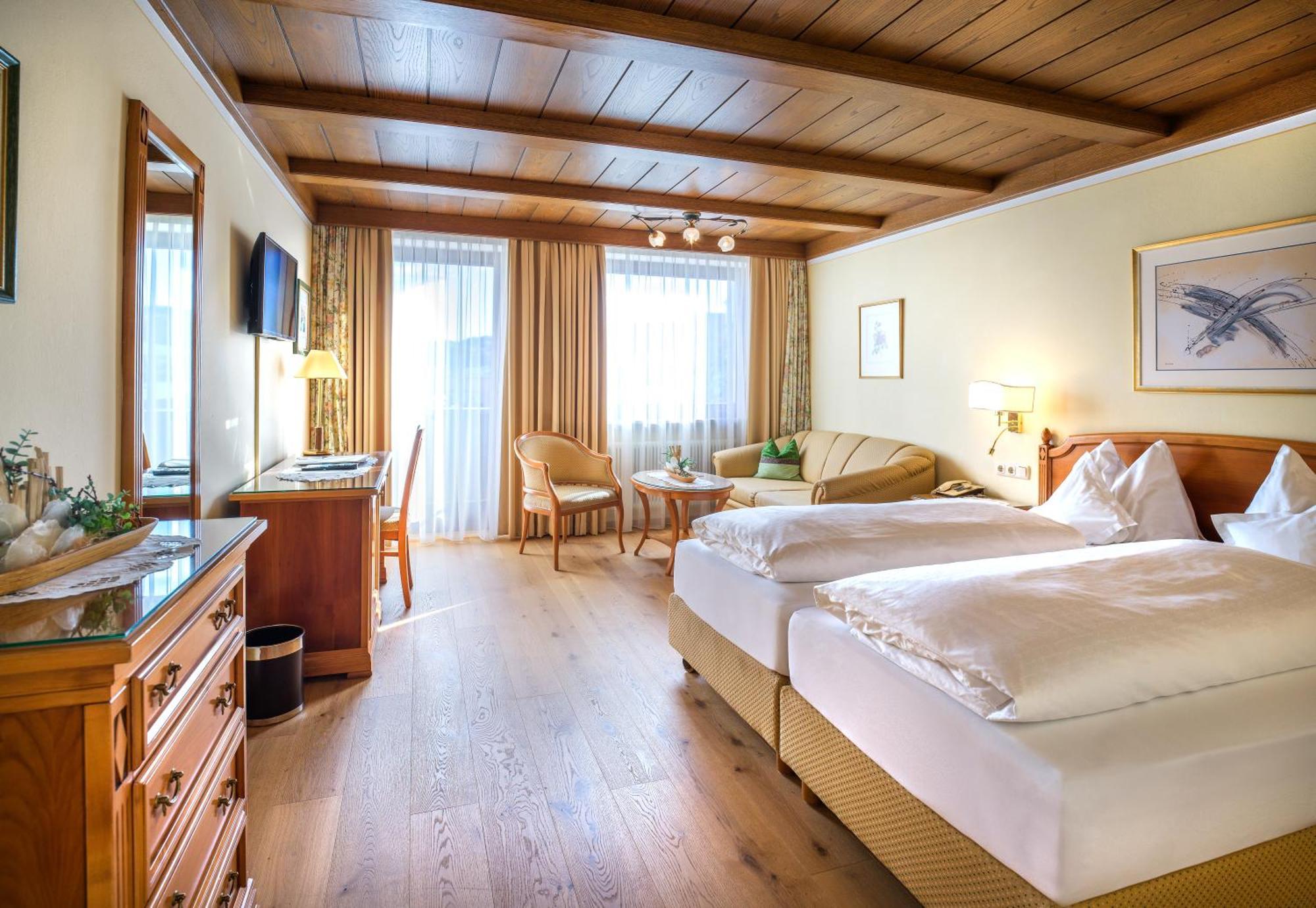 Landgasthof Altwirt Hotel 3*