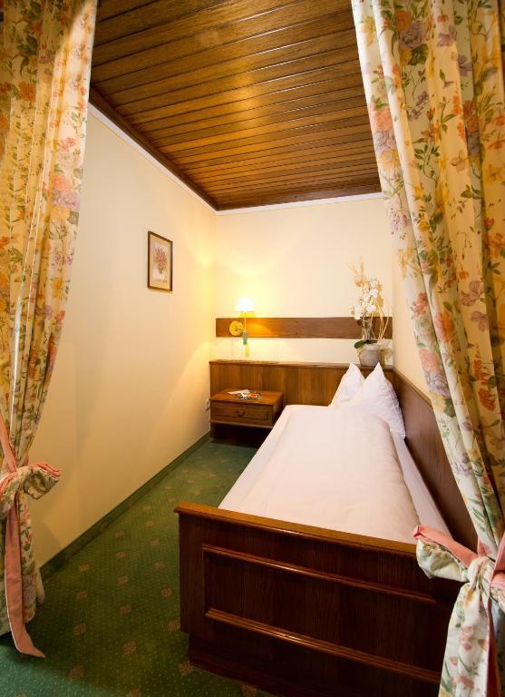 Landgasthof Altwirt 3*